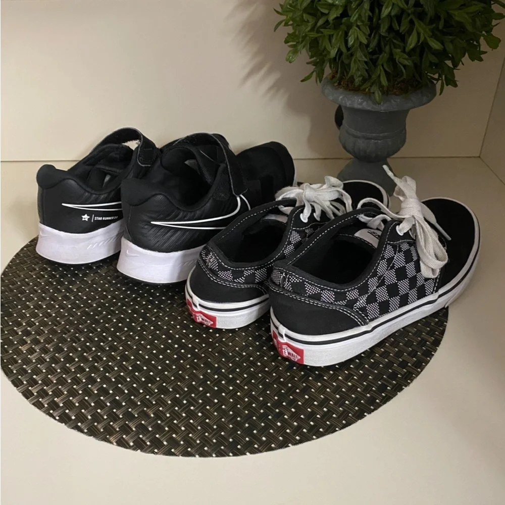Boys Vans Black and White Checkered and Nike Black and White Sneakers Set - Picture 3 of 3